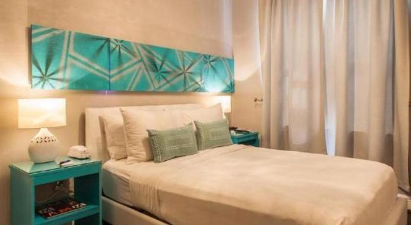 Odyssey Of South Beach Apart Hotel Miami Beach Exterior photo